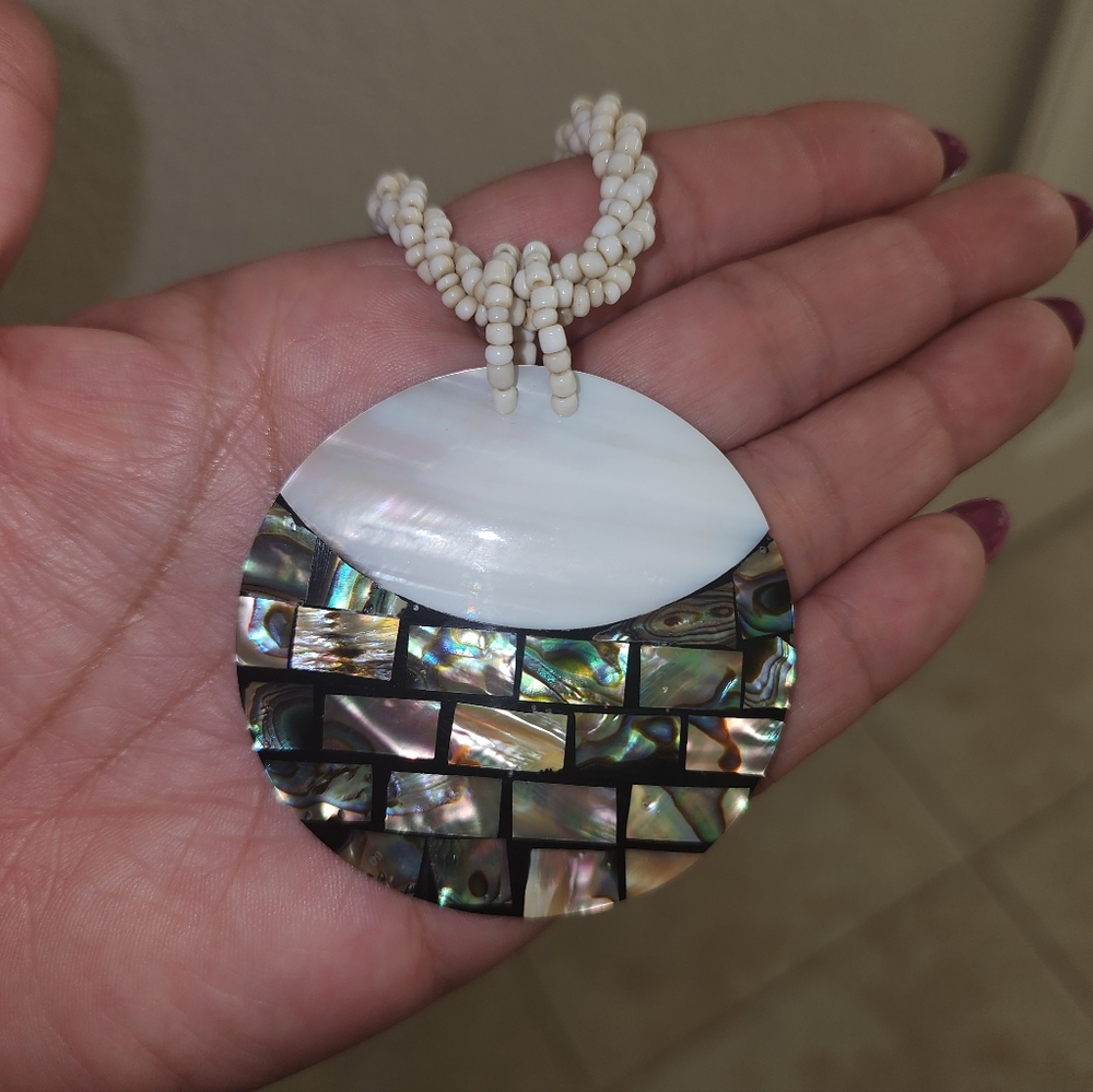 Handmade White and Abalone Inlay Round Pendant Necklace